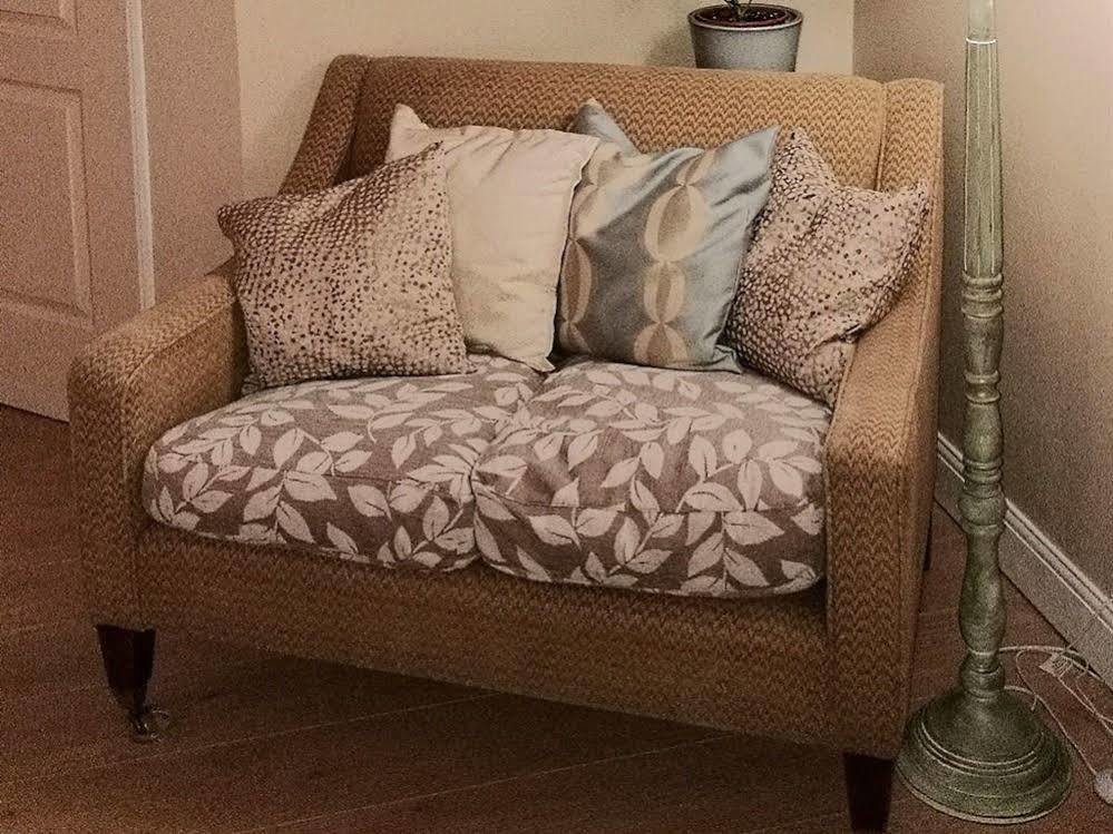 Maison De Textile Apartment Montolieu Luaran gambar